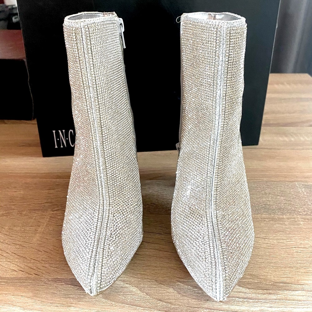 I.N.C. INTERNATIONAL CONCEPTS WOMEN'S ANILA BOOTIES 5.5
